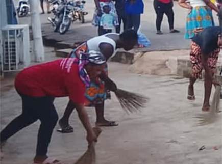 New Life Chapel cleans St. Mary Theresa Hospital, donates GH¢1,500.00.